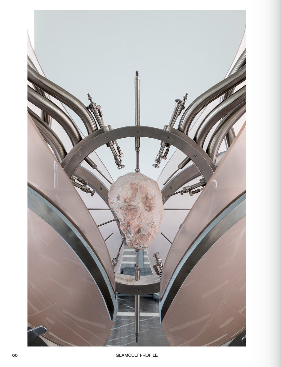 Glamcult #142 THE ANIMA ISSUE with Naomi Sharon