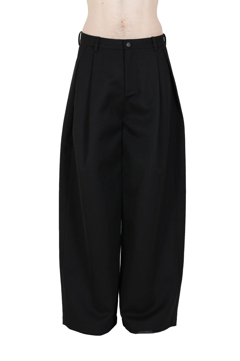 Volume Pleated Pants