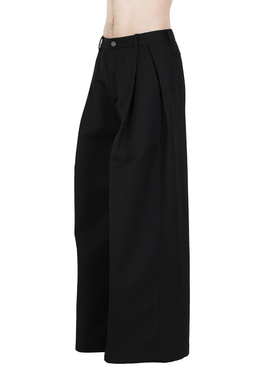 Volume Pleated Pants