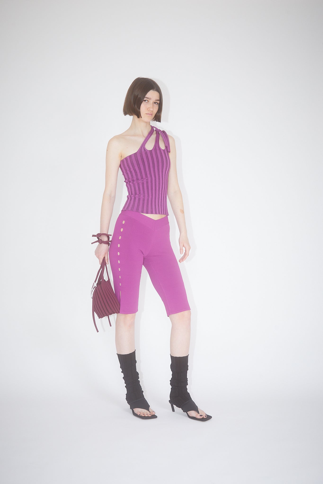 Jagger Slit Shorts Magenta