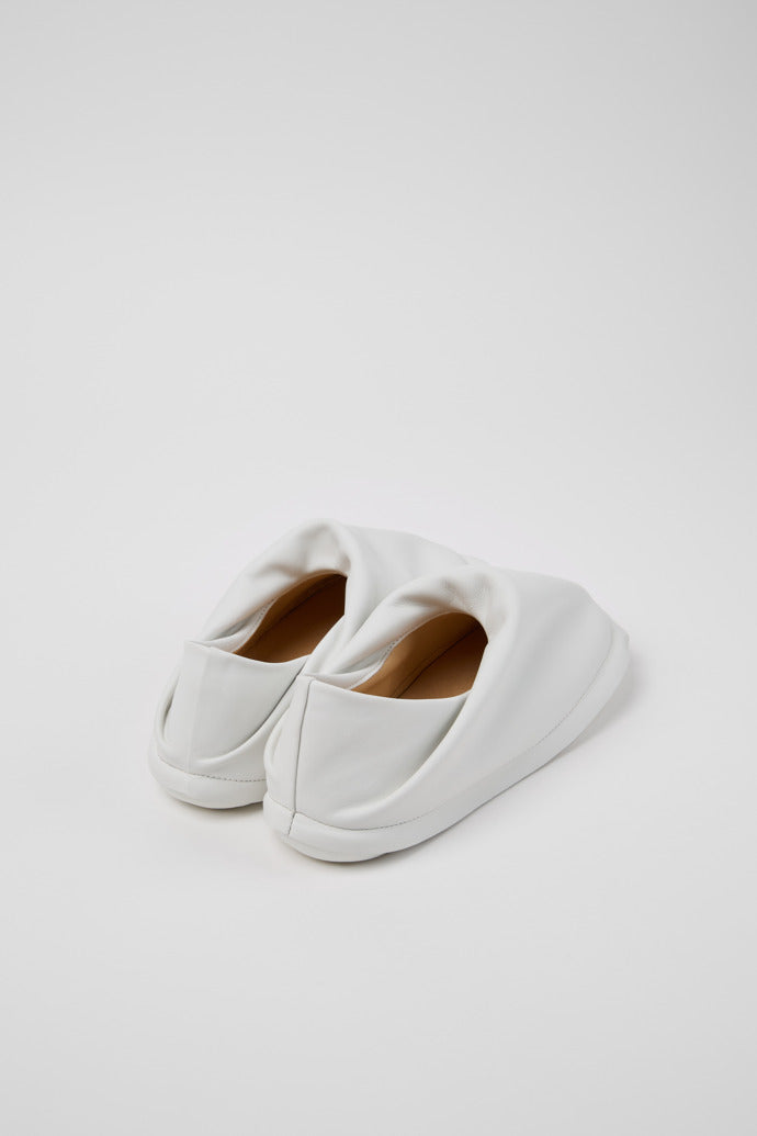 Peu Form White