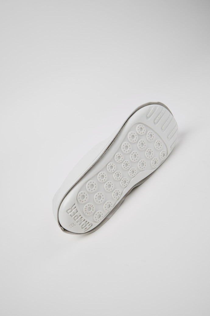 Peu Form White