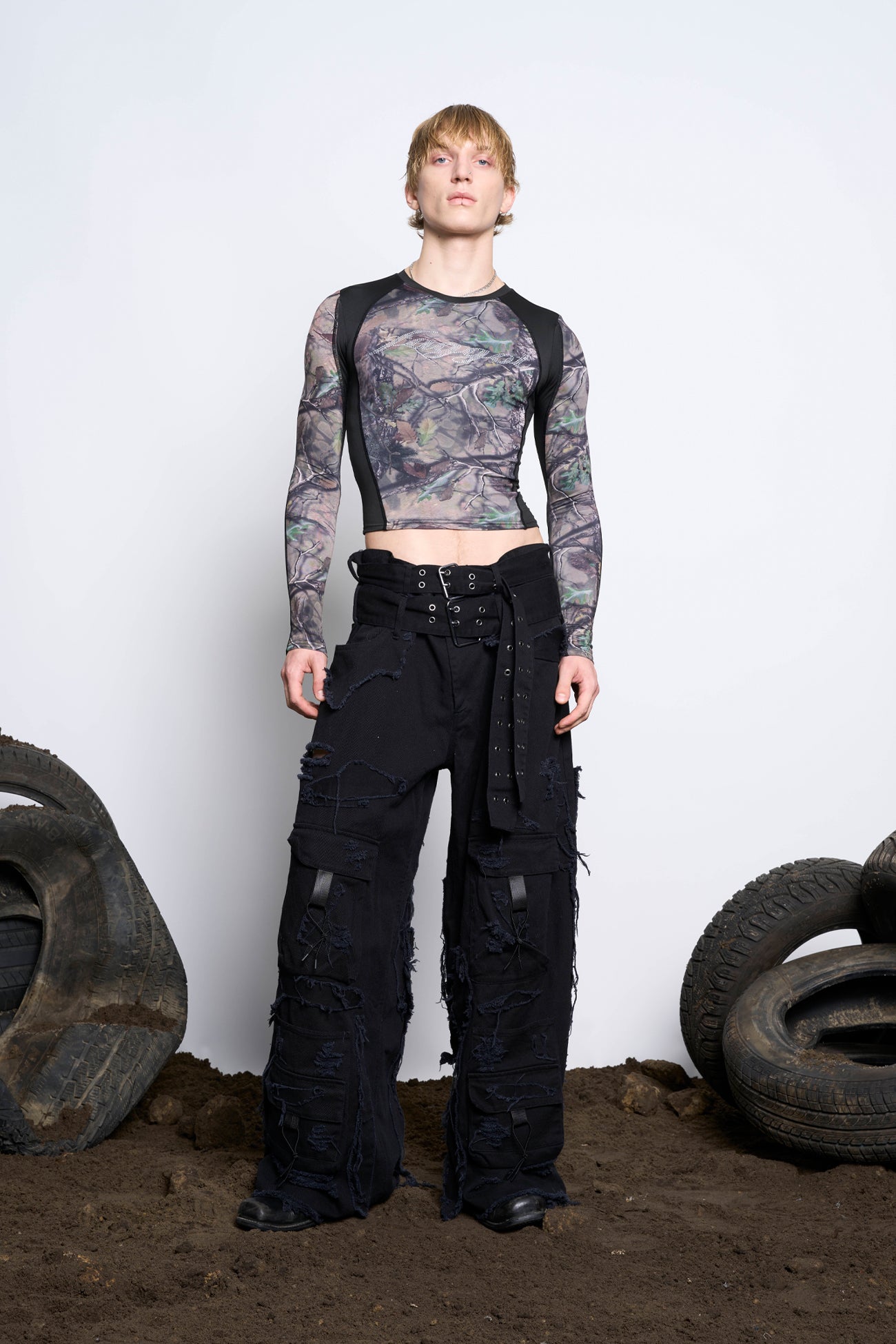 Distressed Cargo Pants Black